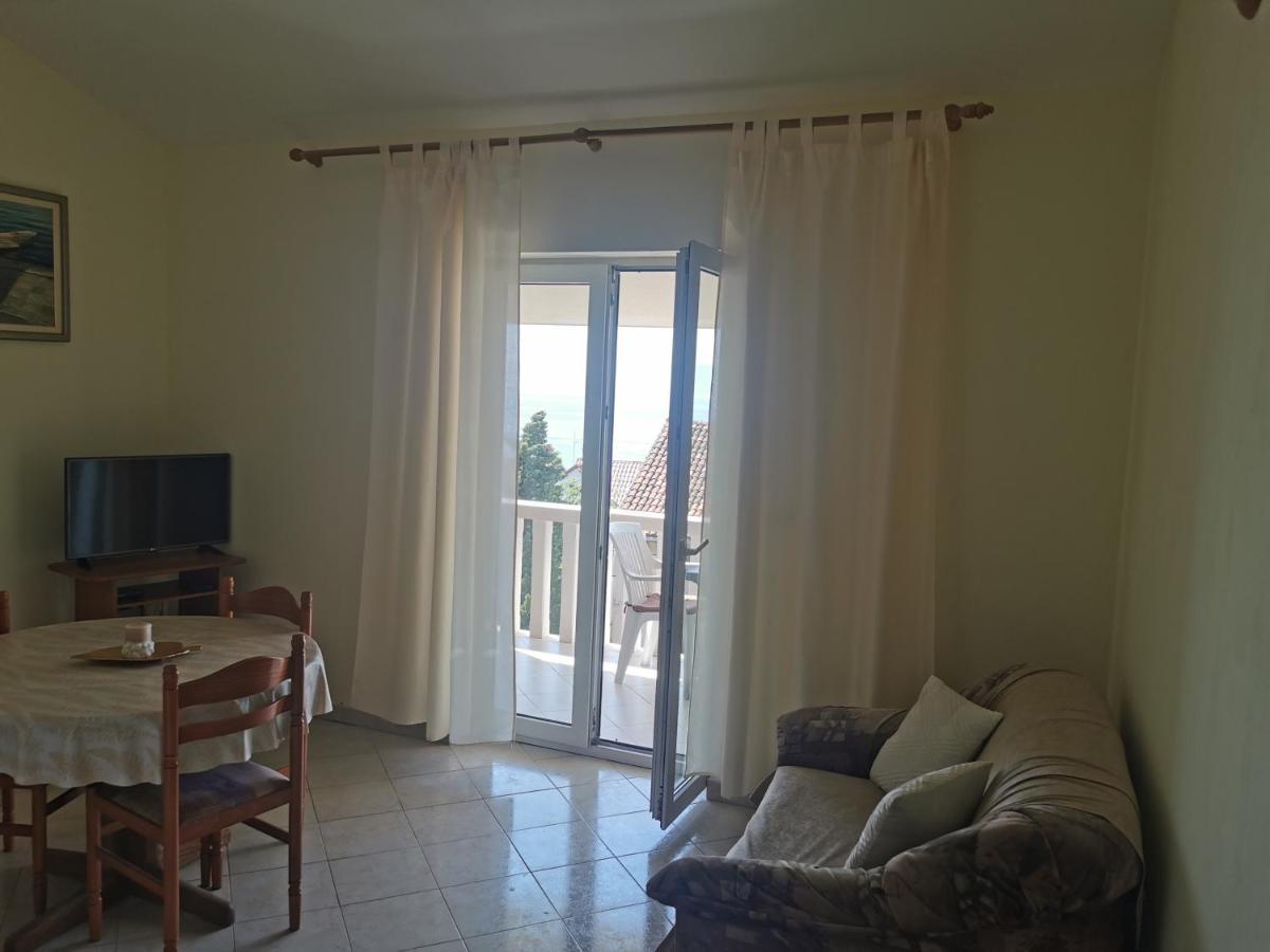 Apartments Dani Бол Екстер'єр фото